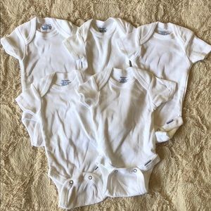Gerber newborn white onesies